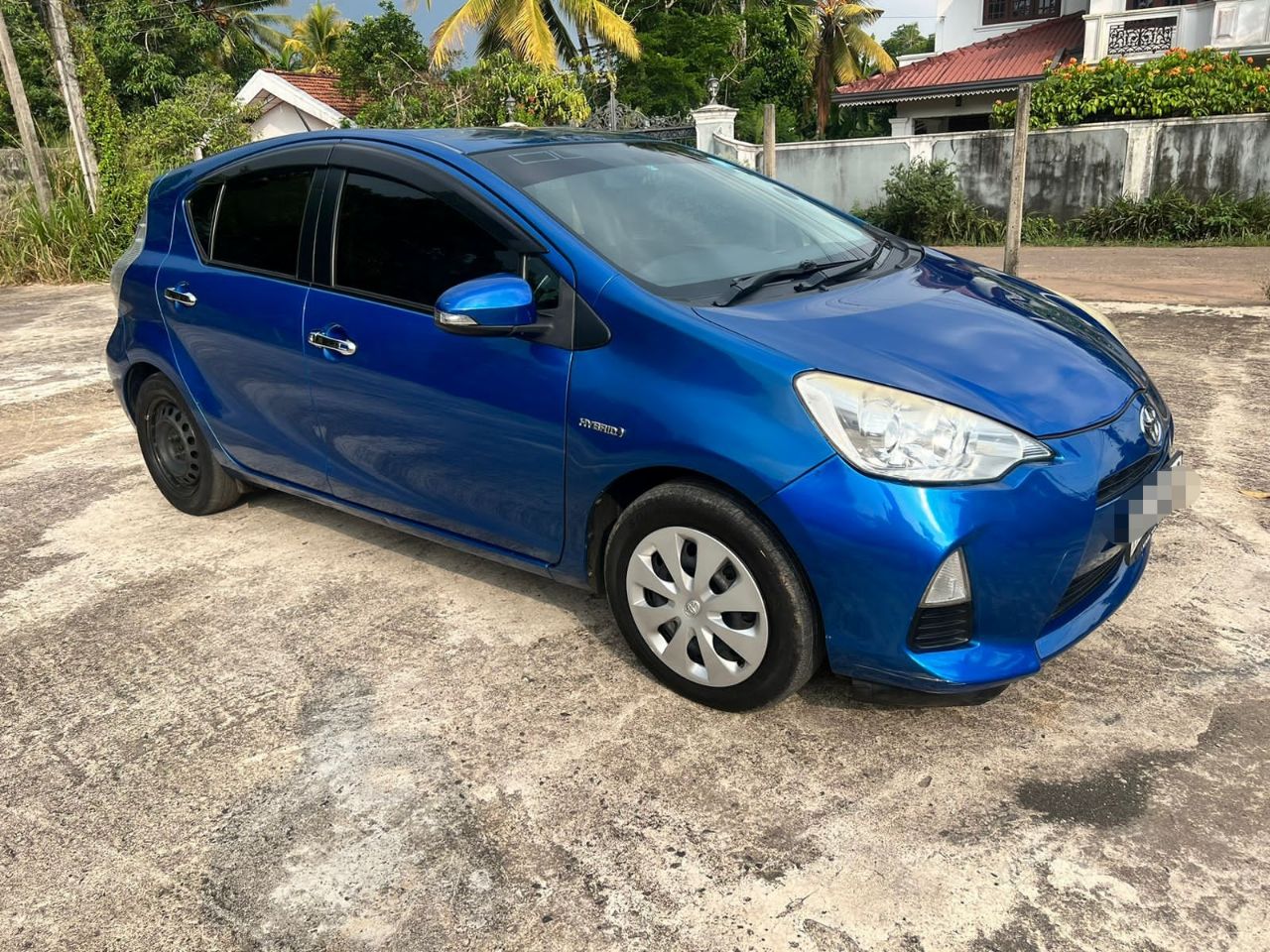 Toyota Aqua  - Image 2