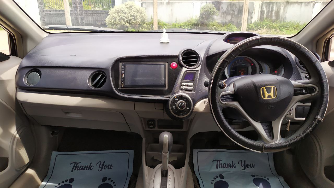 Honda Insight - Image 1