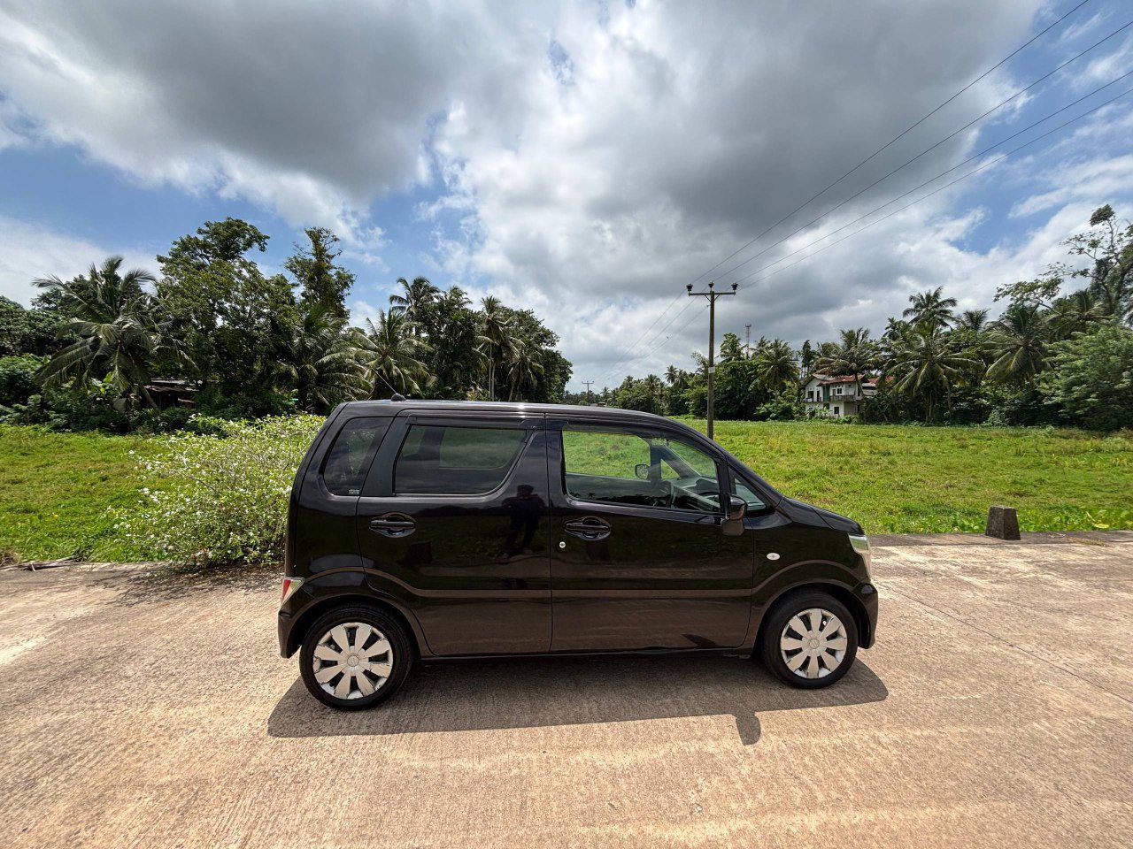 Suzuki Wagon R  - Image 3