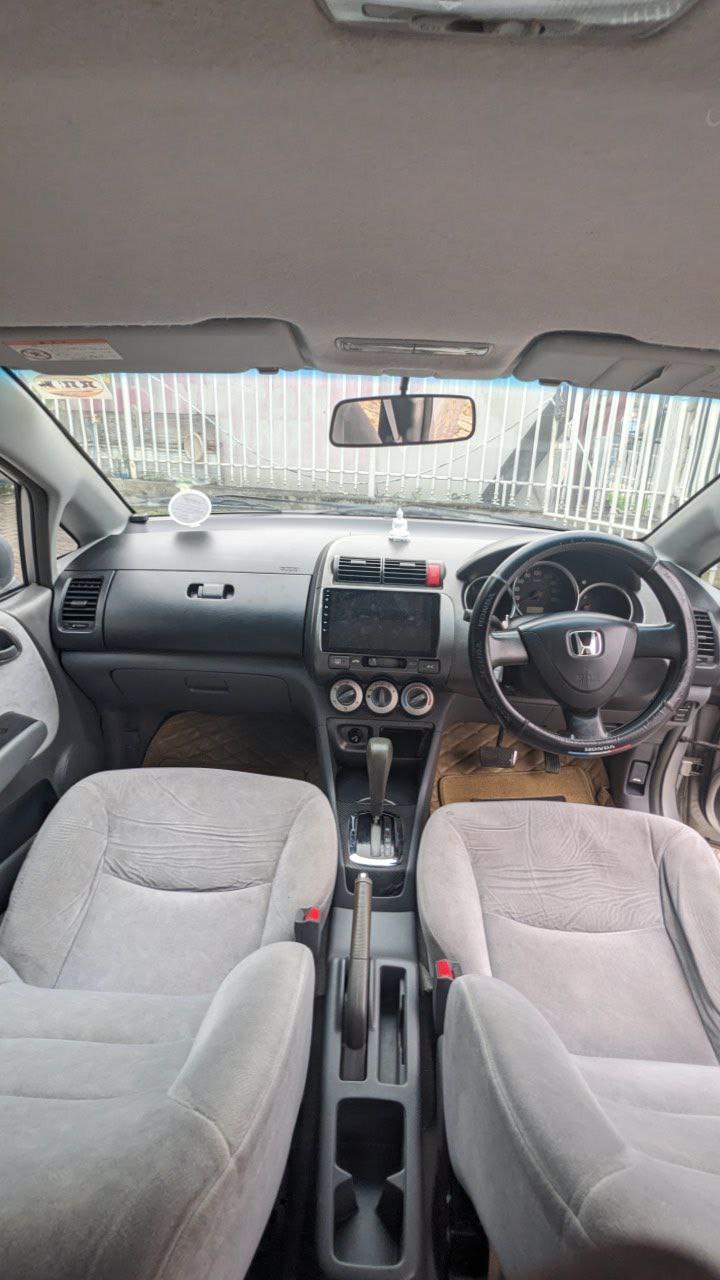 Honda Fit Aria - Image 1