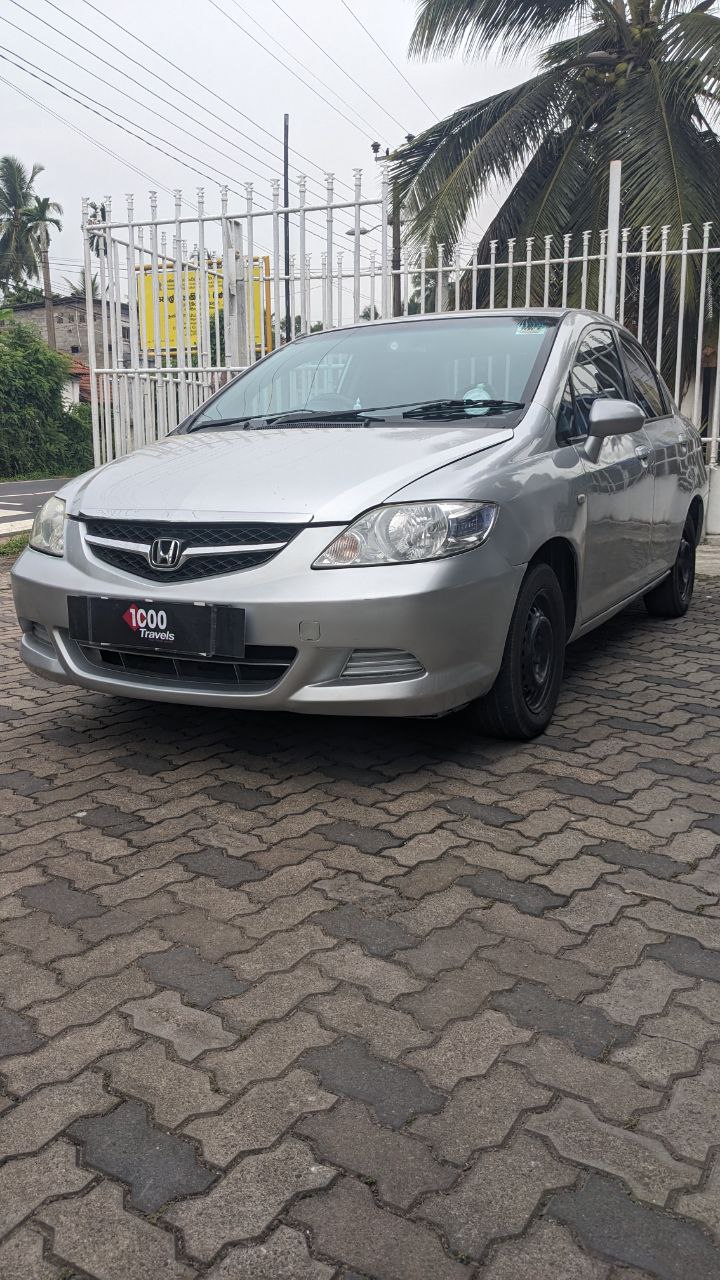 Honda Fit Aria - Image 2