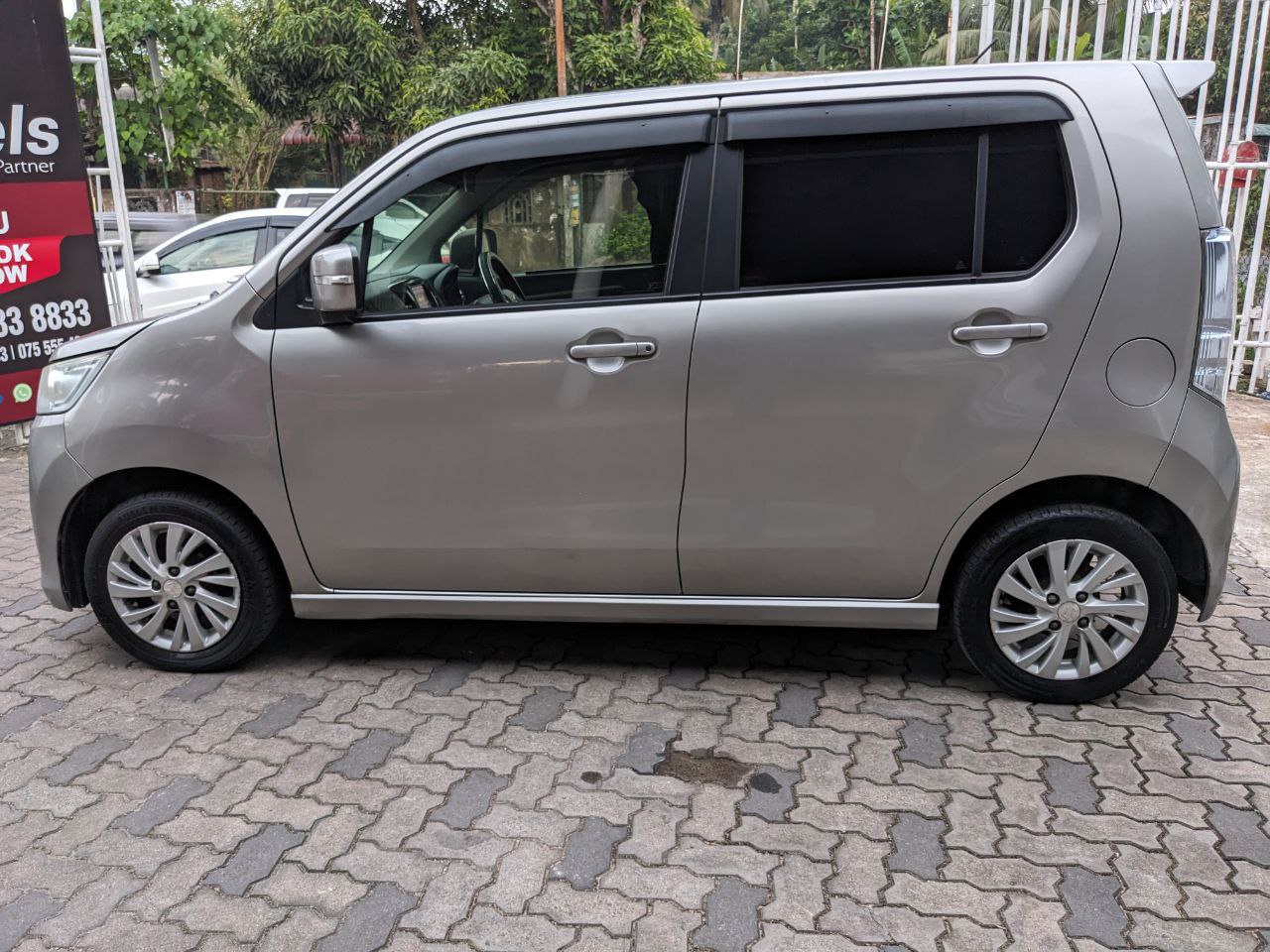 Wagon R Gray  - Image 2