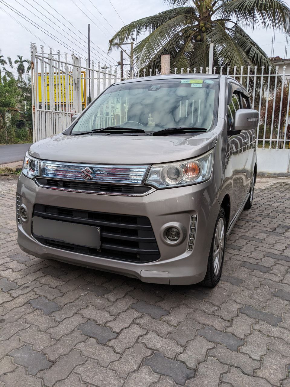 Wagon R Gray  - Image 4