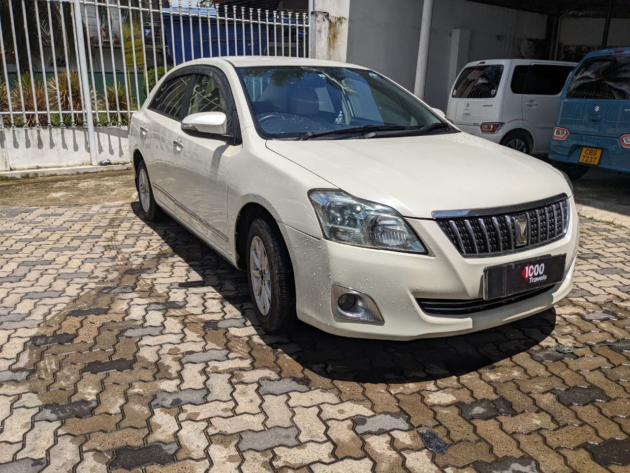 Toyota Premio - Image 1