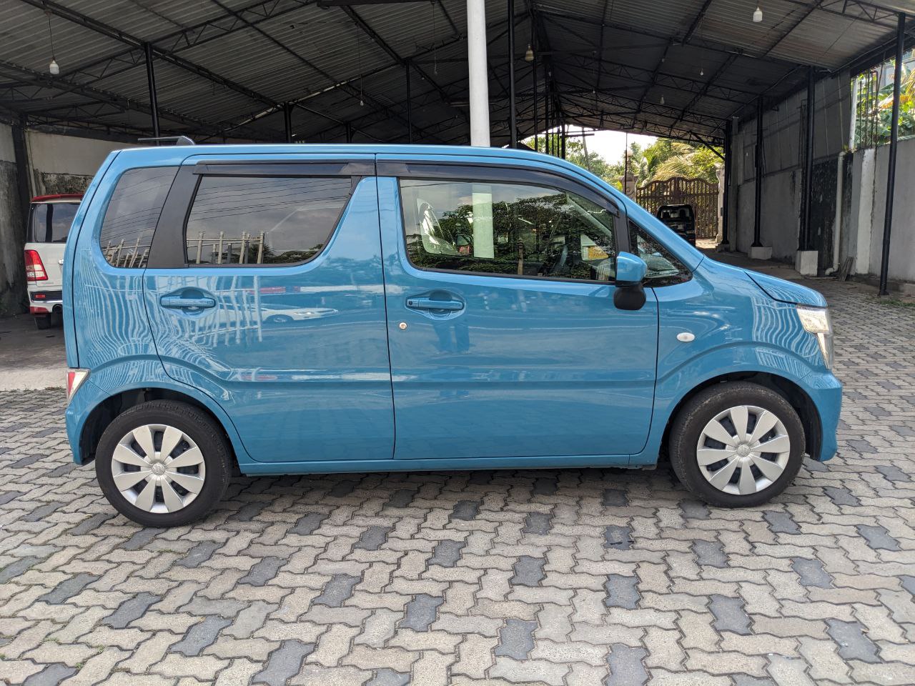 Suzuki Wagon R - Image 3