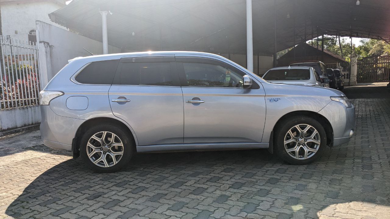 Mitsubishi Outlander - Image 5