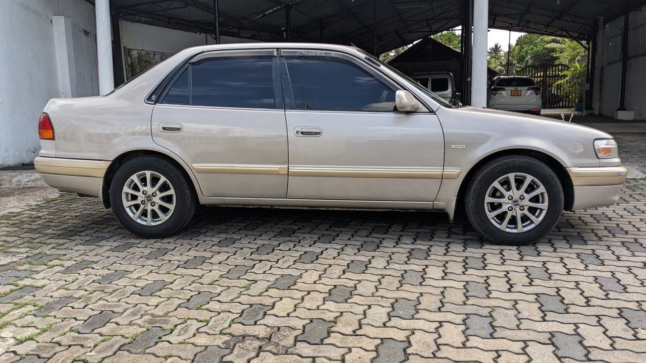 Toyota 110 - Image 3
