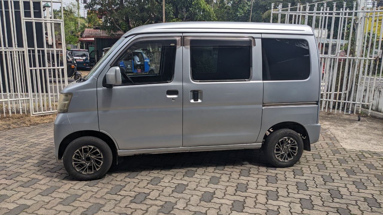 Toyota Pixis Van  - Image 2