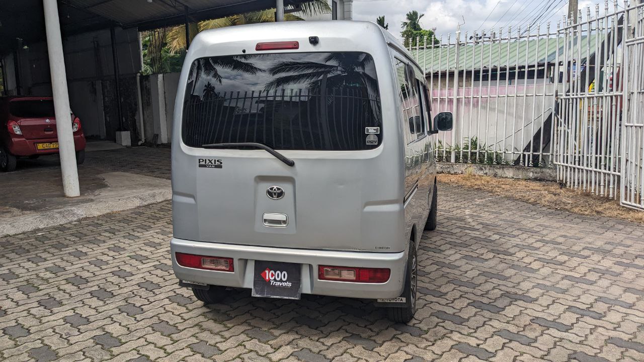 Toyota Pixis Van  - Image 4