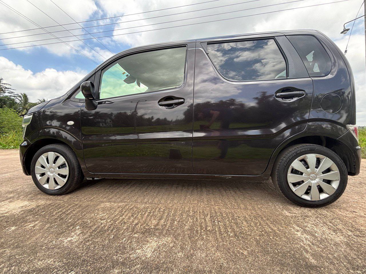 Suzuki Wagon R  - Image 4
