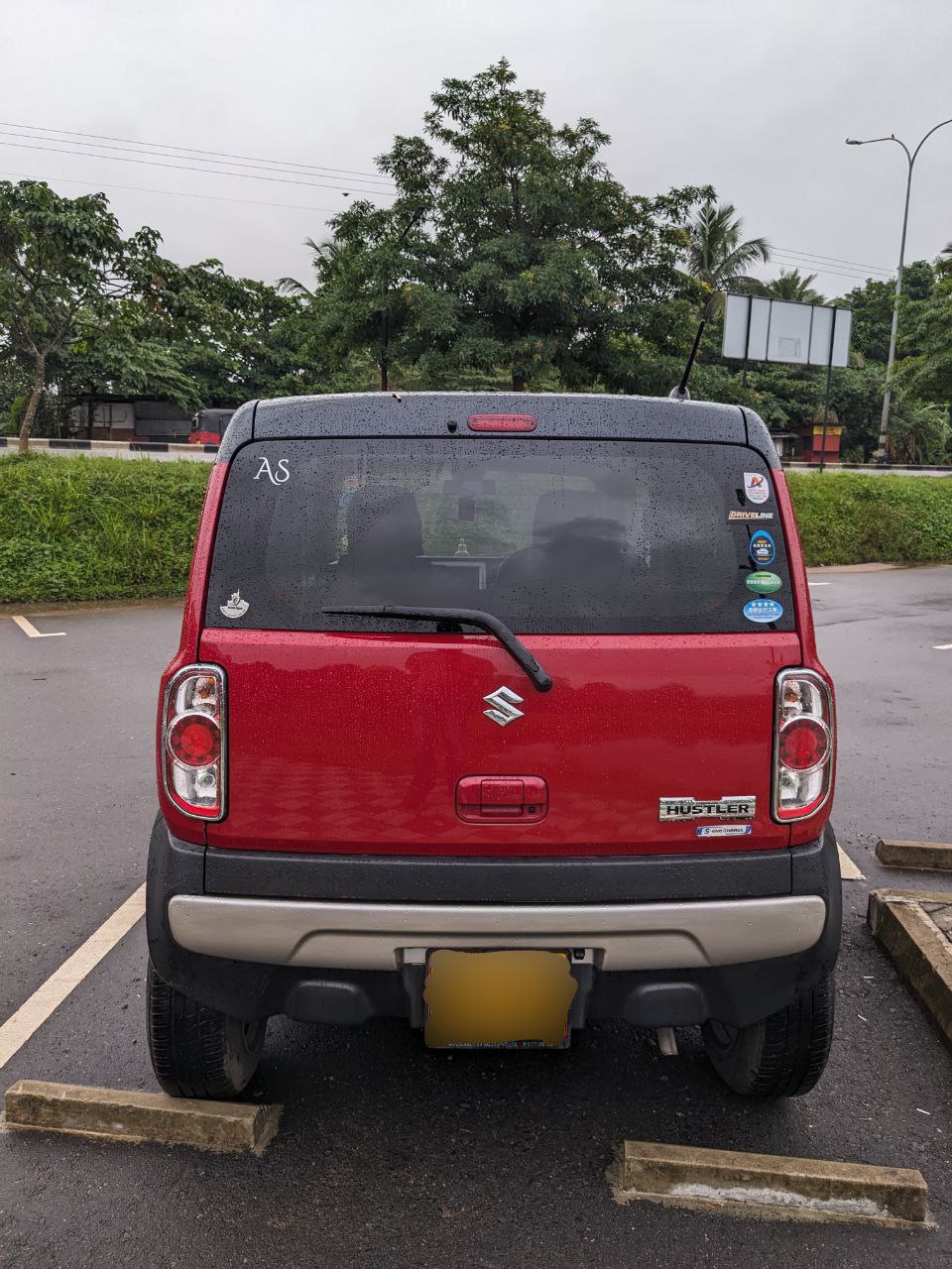 Suzuki Hustler  - Image 4