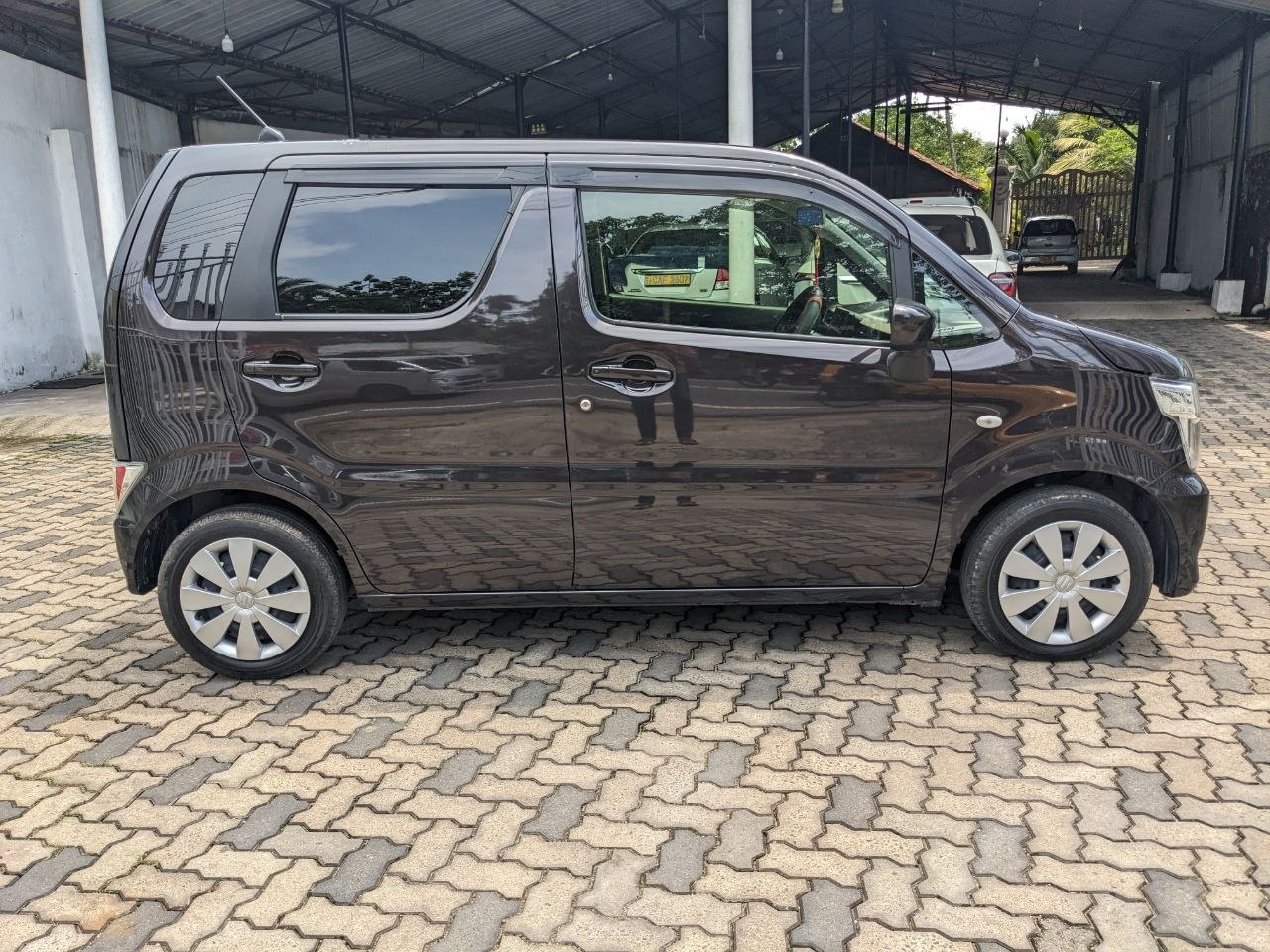 Suzuki Wagon R - Image 5
