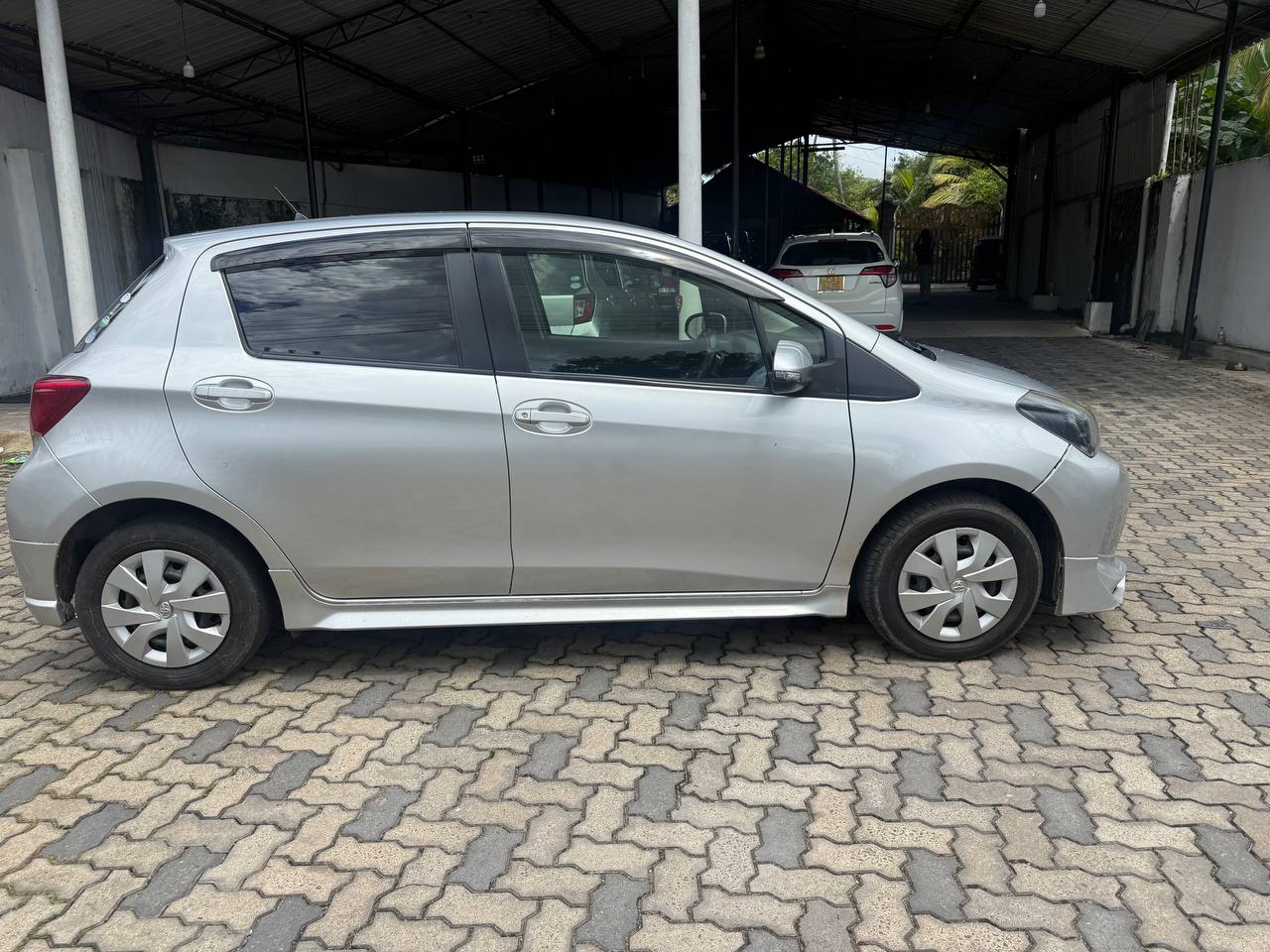 Toyota Vitz - Image 4