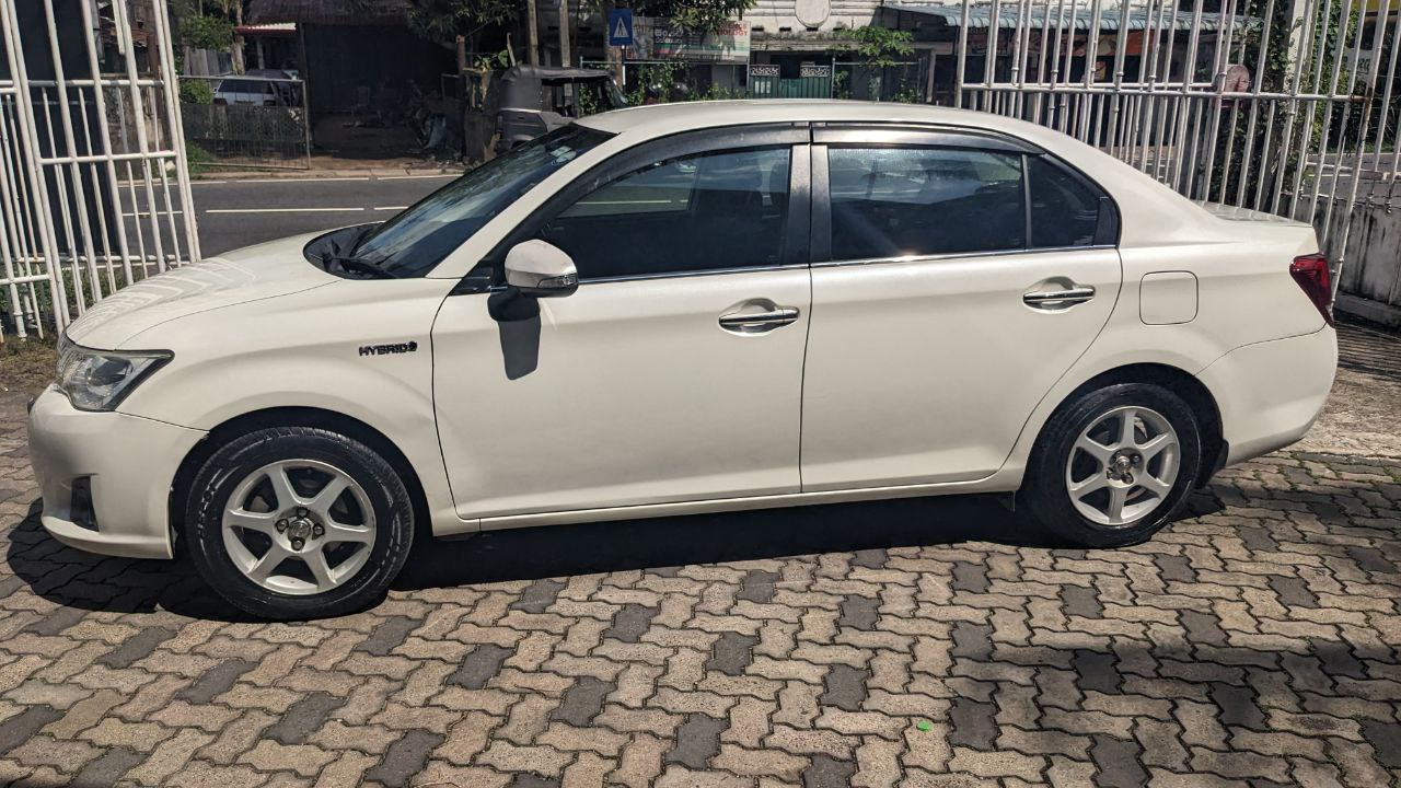 Toyota Axio - Image 5