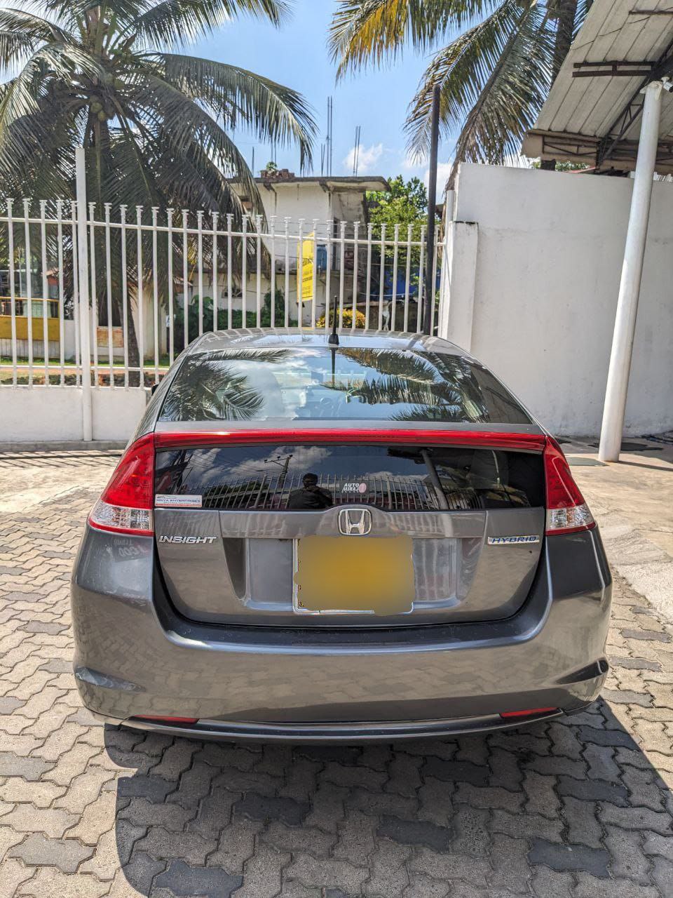 Honda Insight  - Image 2